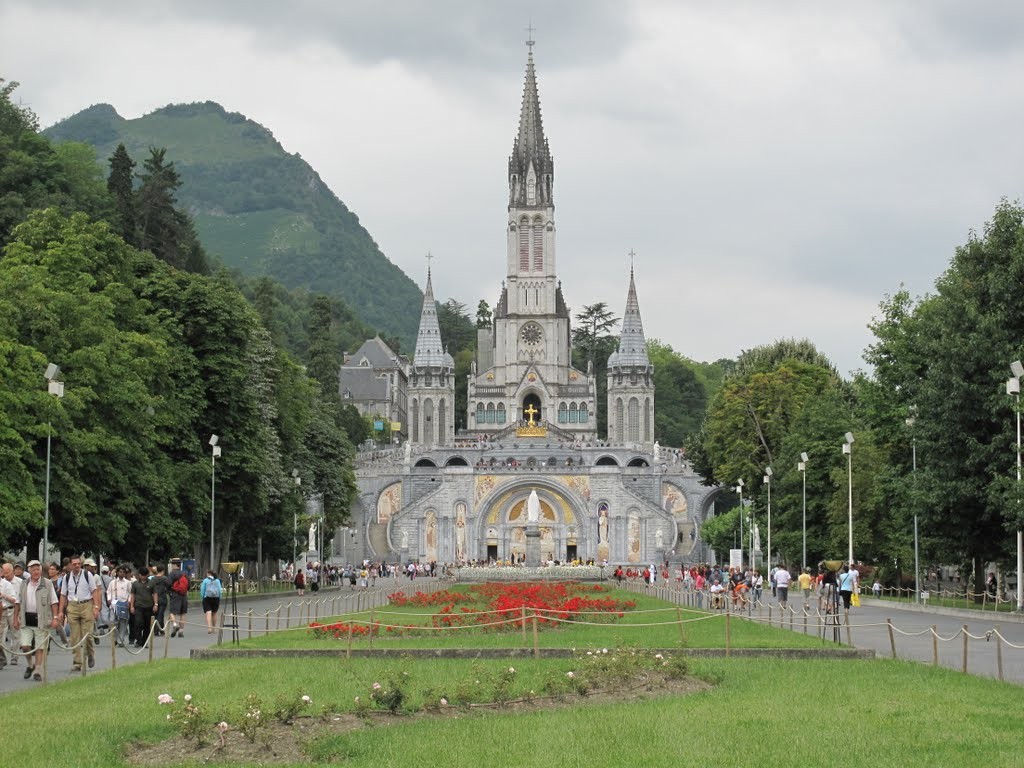 Basilique de lourdes 30 km 