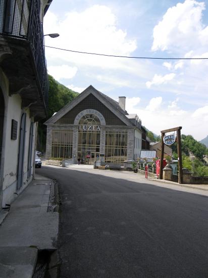 THERMES DE LUZ-ST-SAUVEUR   ... LUZEA ...